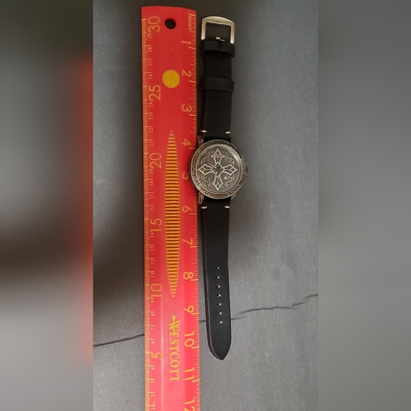 Watch - Picture 5 of 8